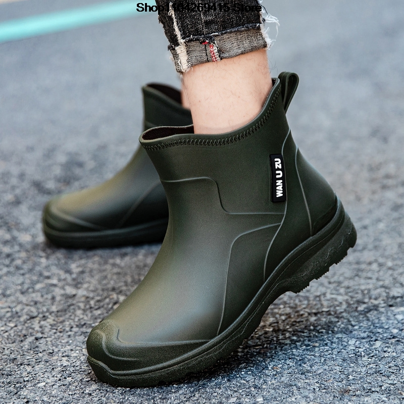Fishing Boots - รองเท้าบูทกันน้ำกันลื่นสำหรับผู้ชายรุ่นใหม่ เหมาะสำหรับเดินป่า ตกปลา บุด้วยผ้าฟลีซ ทนทานต่อการสึกหรอ พื้นรองเท้าพลาสติกหนา